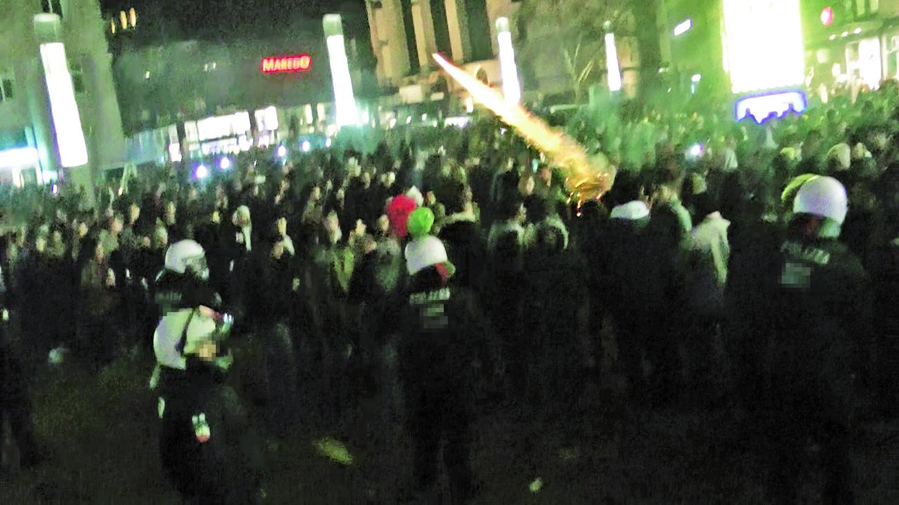 Silvesternacht in Köln: Was geschah wirklich? | ZEIT ONLINE