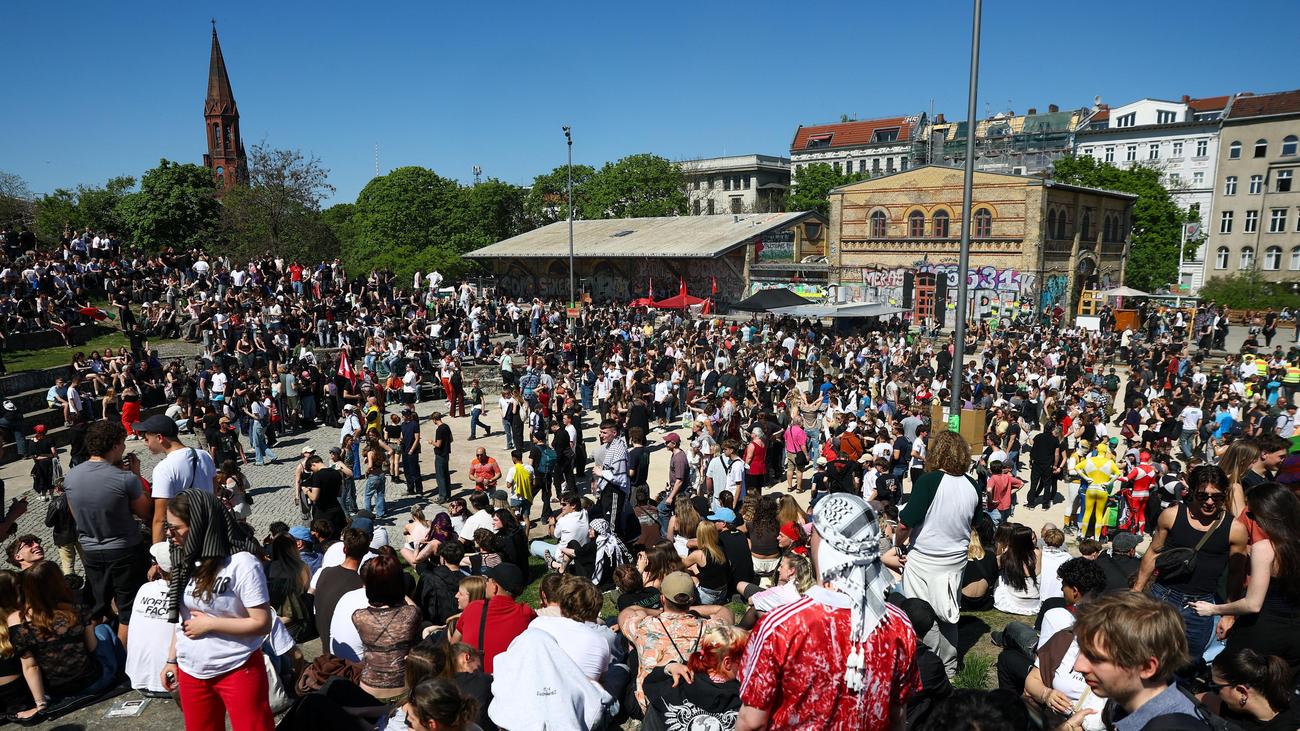 Görlitzer Park in Berlin: »Der Zaun ist, damit die Leute sich nachts nicht boxen«