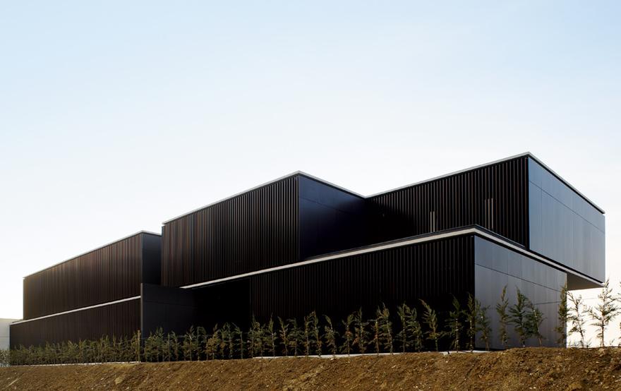 Moderne Architektur: Schwarz ist eine warme Farbe | ZEITmagazin Moderne Architektur: Schwarz ist eine warme Farbe | ZEITmagazin