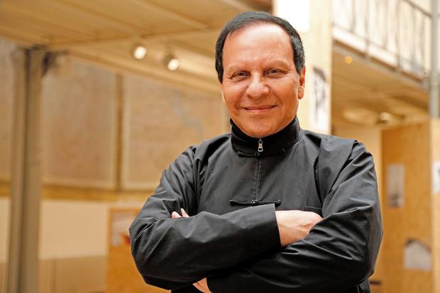 Haute Couture Modeschöpfer Azzedine Alaïa gestorben ZEITmagazin