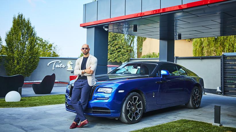 TateBrüder Influencer Andrew Tate bleibt in Untersuchungshaft in