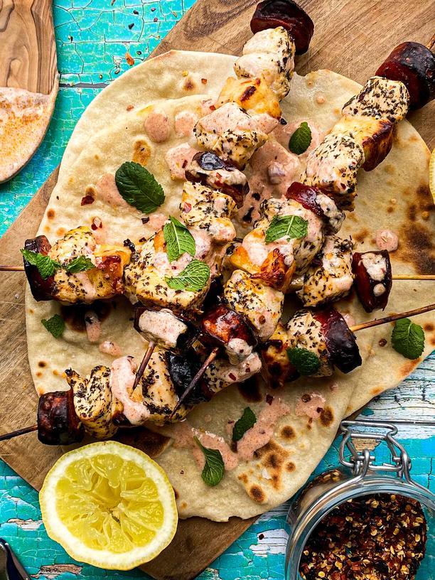 Hähnchen-Halloumi-Spieße