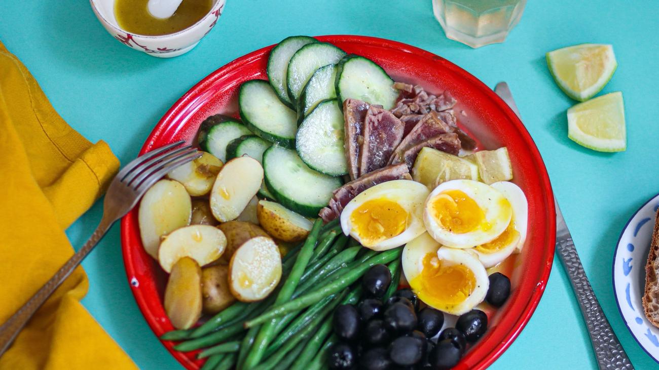 Salat Niçoise mit Sashimi Thunfisch: Der bessere Nizza-Salat | ZEITmagazin
