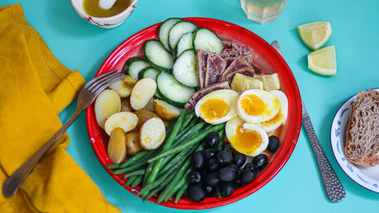 Salat Niçoise mit Sashimi Thunfisch: Der bessere Nizza-Salat | ZEITmagazin