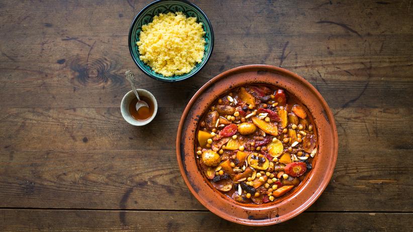 Gemüse-Tagine mit Aprikosen: Ein Schmortopf aus Marokko