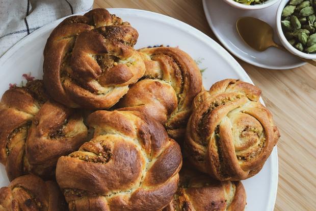 Orangen-Cranberry-Streuselbrot mit Walnüssen: Brot oder Kuchen ...