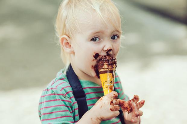 Zuckerkonsum bei Kindern: Zuckerreiche Lebensmittel gehören zum Alltag.