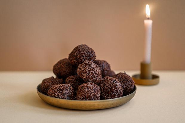 Rumkugeln: In der Weihnachtsgeschenkebäckerei | ZEITmagazin