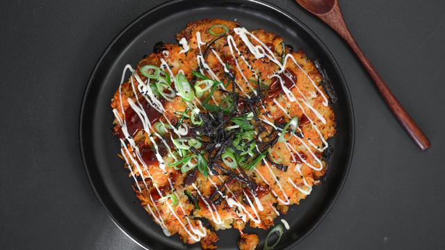 Okonomiyaki: Nach Belieben gegrillt