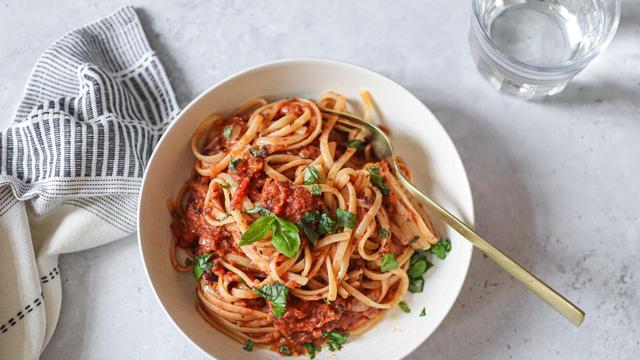 Pasta mit Schwarze-Bohnen-Ragù : Die beste Bohnen-Bolo aller Zeiten