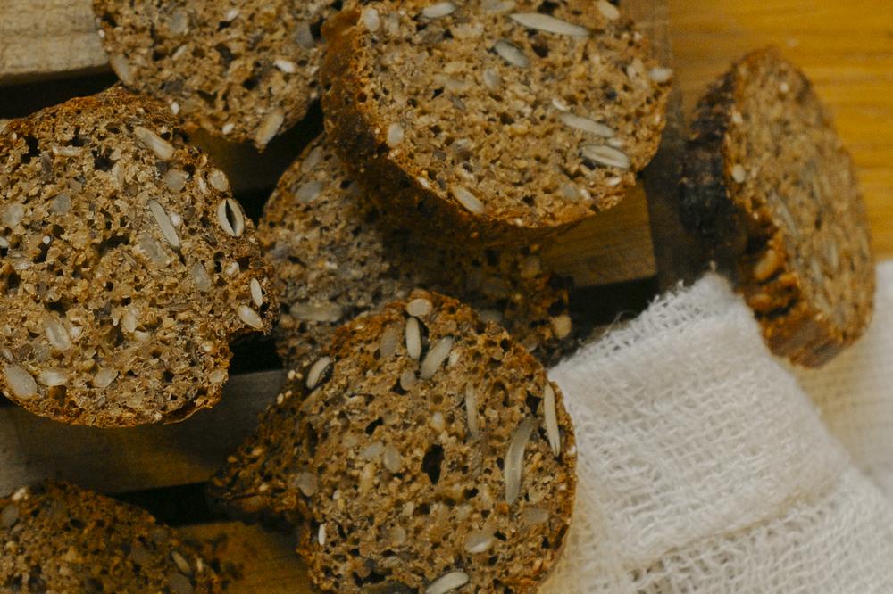 Vollkornbrot mit Leinsamen: Bitte mehr davon | ZEITmagazin