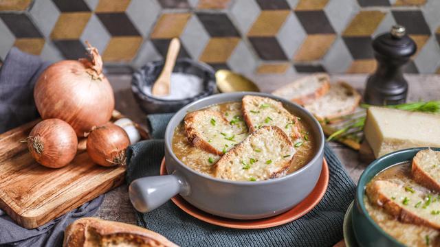 Französische Zwiebelsuppe: Der klassischste Klassiker