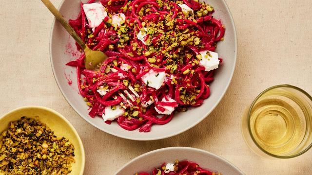 Rosa Linguine mit Ziegenkäse: Mitten in der Rosa-Phase