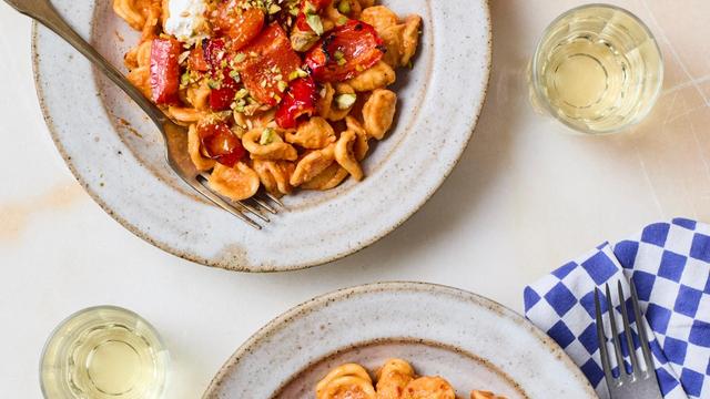 Paprika-Pistazien-Orecchiette: Jetzt gibt's was auf die Ohren