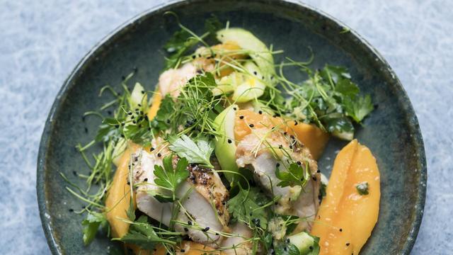 Brathähnchen-Salat: Mannomann, mit Mango!