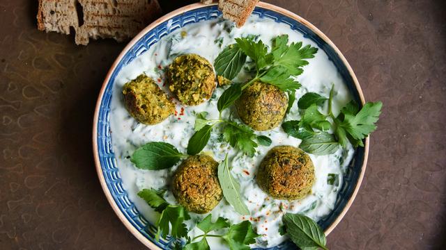 Falafeln mit Wildkräutern: Falafeln vom Wegesrand