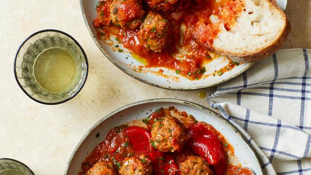 Spanische Hackbällchen mit Piquillos: Bleiben Sie am Ball!
