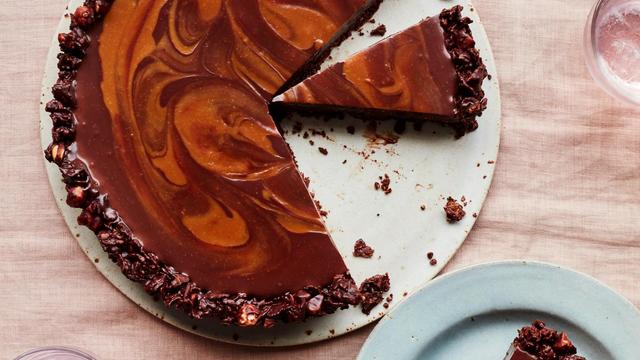 Miso-Karamell- und Schokoladenkuchen: Hier kommt der Kühlschrank-Kuchen!