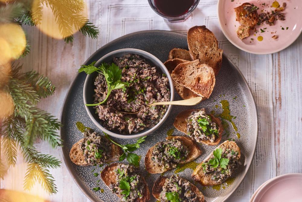 Mushroom pâté: Mushroom pâté doesn’t hurt anyone.