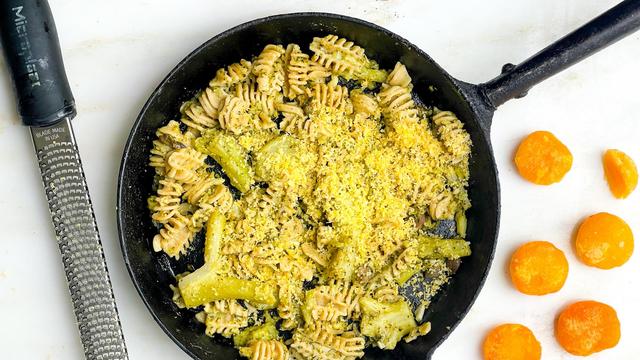 (+) Nudeln mit Brokkoli nach italienischer Art: Stielberatung für Pastafans