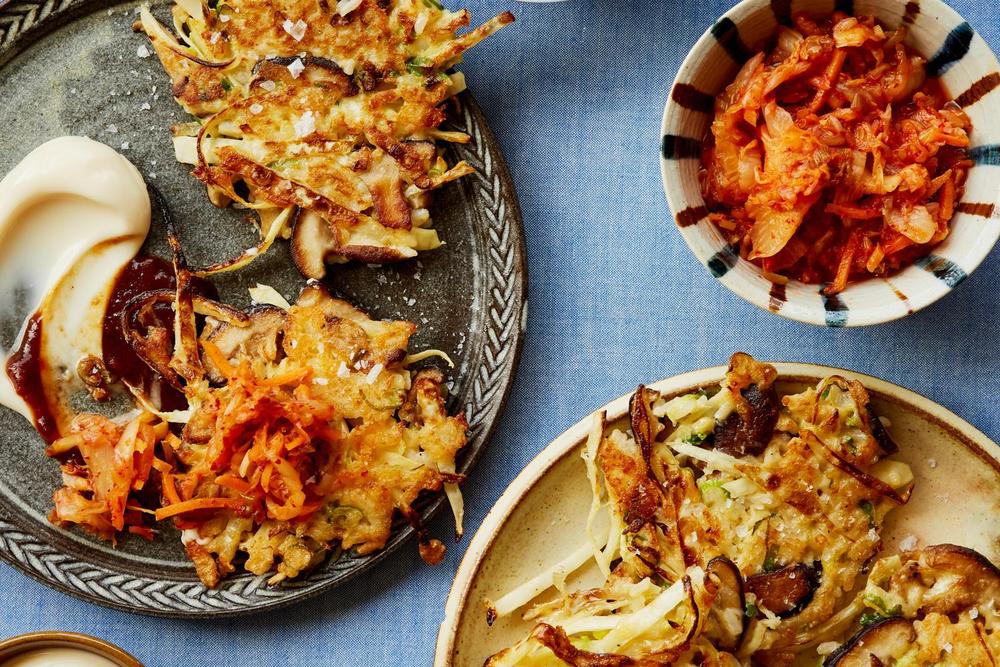 Mini-Pilz-Okonomiyaki : Diese Mini-Pilz-Okonomiyaki erinnern eigentlich eher an Yaki. Egal, wie man sie nennt: Sie machen süchtig.