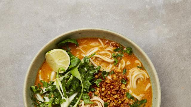 (+) Vegane Erdnussbutter-Ramen: Wenn Ramen aus dem Rahmen fallen