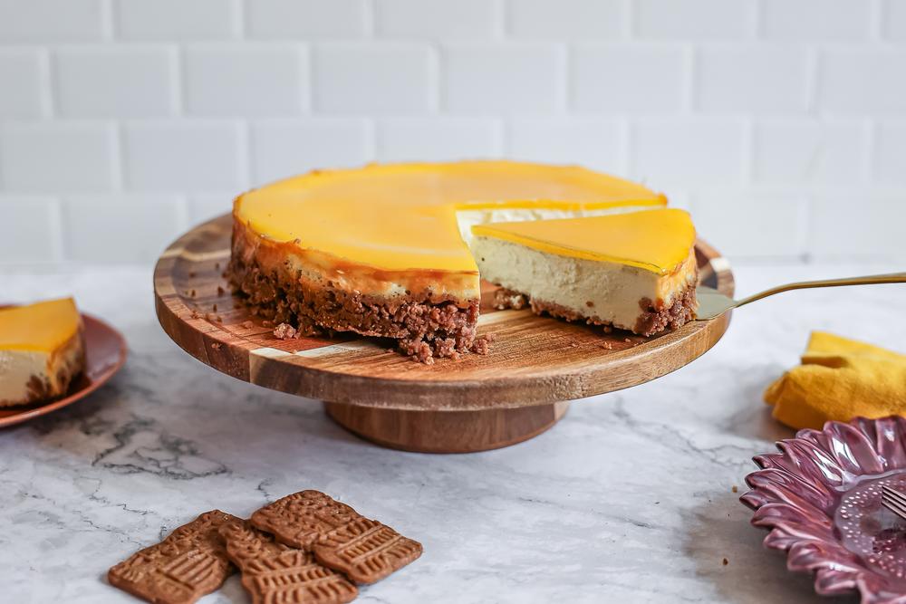 Ziegenkäsekuchen mit Spekulatius: Cremig, leicht, feinherb, dazu ein Boden, der alles perfekt zusammenhält.