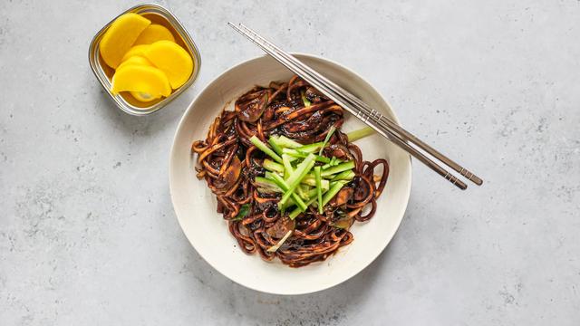 (+) Jajangmyeon: Diese Soße ist ein Volltreffer