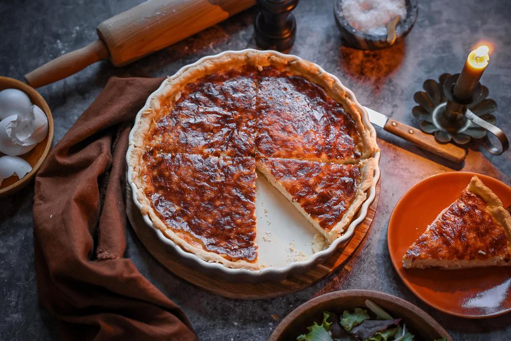 Schweizer Käsewähe: Ein herzhafter Kuchen mit Gruyère und Emmentaler