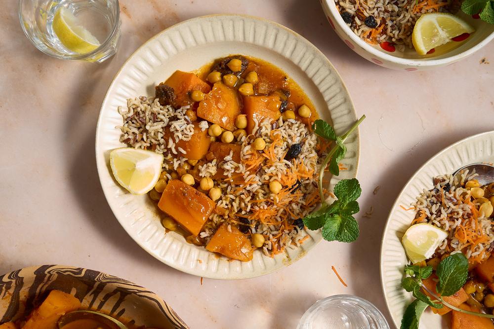 Kürbiseintopf Khoresht Kadoo: Kürbis mal anders: mit Backpflaumen und Kichererbsen in einem Eintopf.