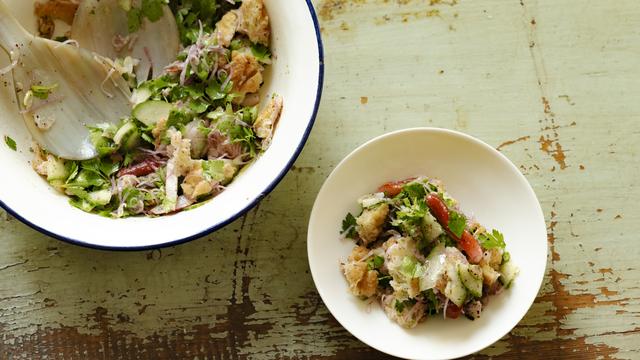 Fattusch mit Petersilie: Brot zum Salat? Brot im Salat!
