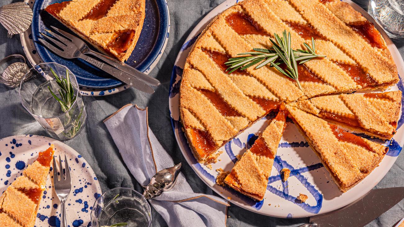 Crostata di Marmellata: Ein Kuchen, der Sommersehnsucht stillt
