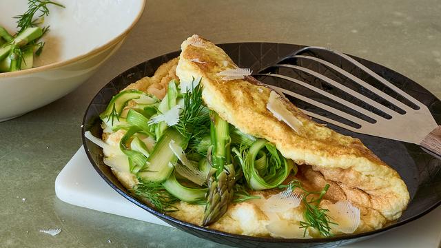 Soufflé-Omelette mit Spargel: Omelette mit Ohafaktor