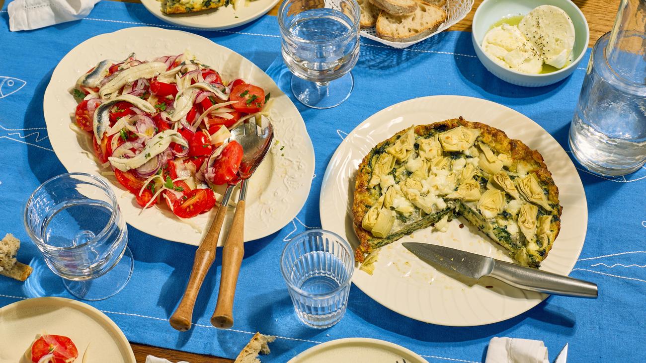 Frittata and tomato salad with boquerones: Minimal equipment ...