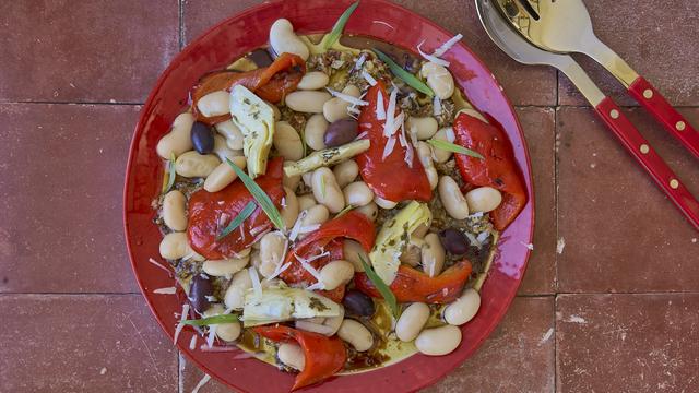 Antipastisalat mit Artischockenpesto: Gigantes gut, alles gut