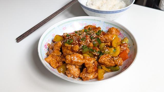 Hähnchen süßsauer: Chinesisch mit Ketchup