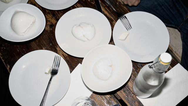 Mozzarella-Test: »Das ist einfach nur eine weiße, runde Kugel«