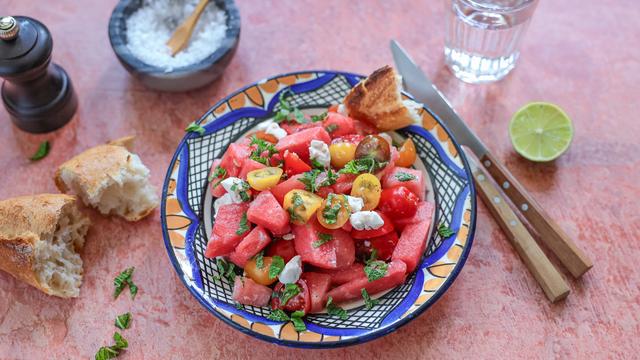 Tomaten-Wassermelonen-Salat: Hitzefrei!
