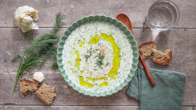 Kalte Gurkensuppe aus Bulgarien: Sommerliche Familienbande