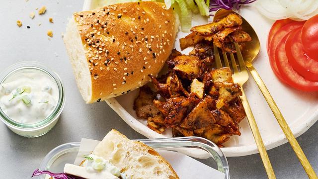 Grüner Döner mit Tofu und Zaziki: Dieser Döner macht wirklich schöner