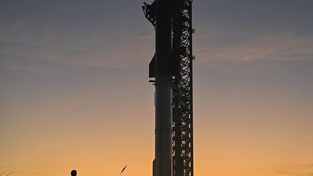 Ehrenamt: Was bringt es, Notleidenden zu helfen? Damit fliegt man nicht zum Mars